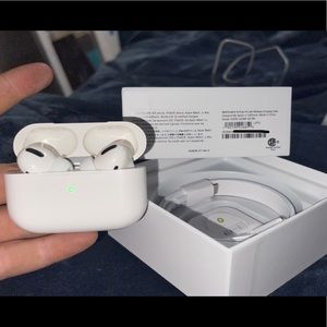 APPLE AIRPOD PROS